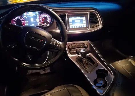 2019 Dodge Challenger Sxt z USA, uszkodzony, nr VIN 2C3CDZAG2KH701238